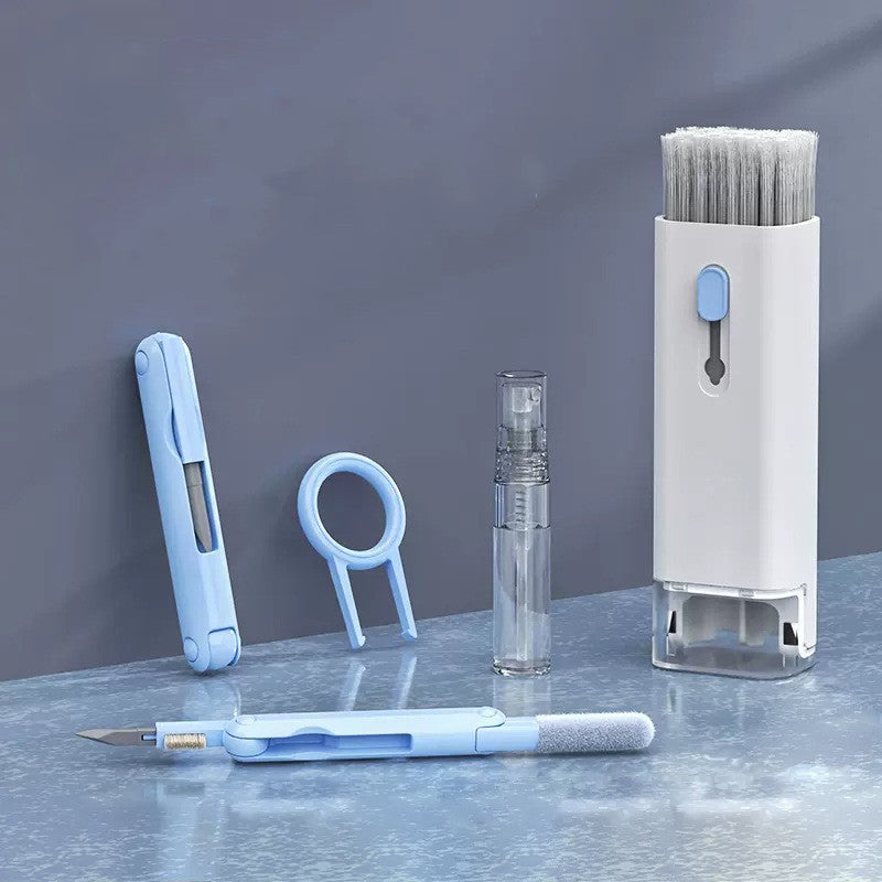 7-in-1 Portable Tech Cleaning Kit